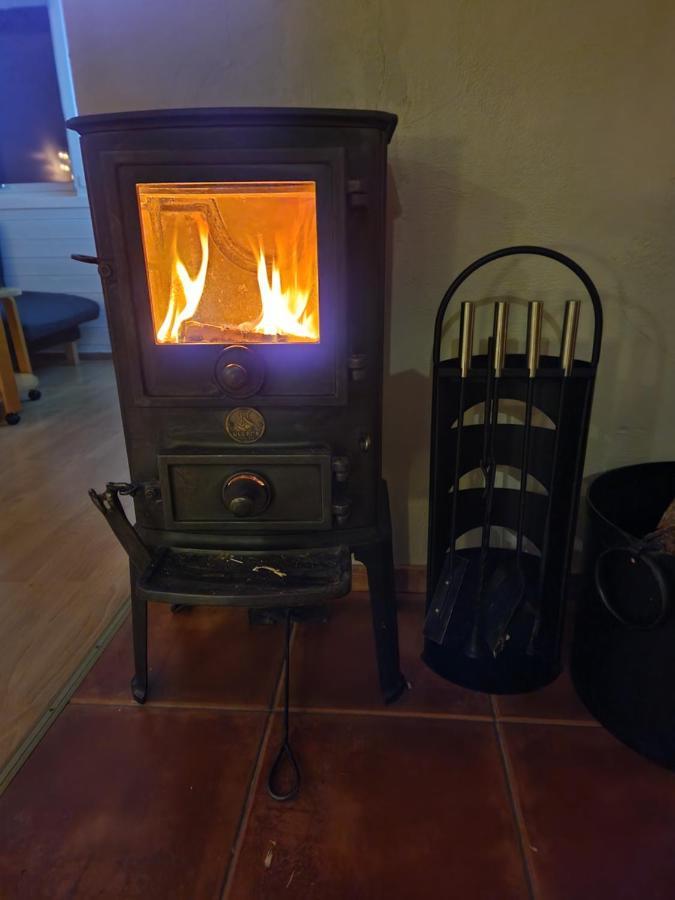 Warm And Cozy Cottage, Great Location Kvaloya Kültér fotó